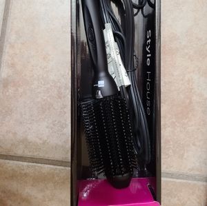 Style house Hot brush